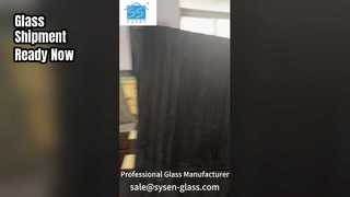 Magazyn huty szkła przygotowuje się do wysyłki